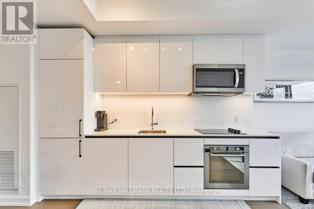 Photo 3 of 636 150 Logan Avenue, Toronto ON