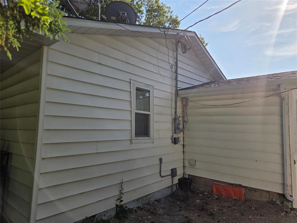 Photo 14 of 104 Birch Street, Vita MB