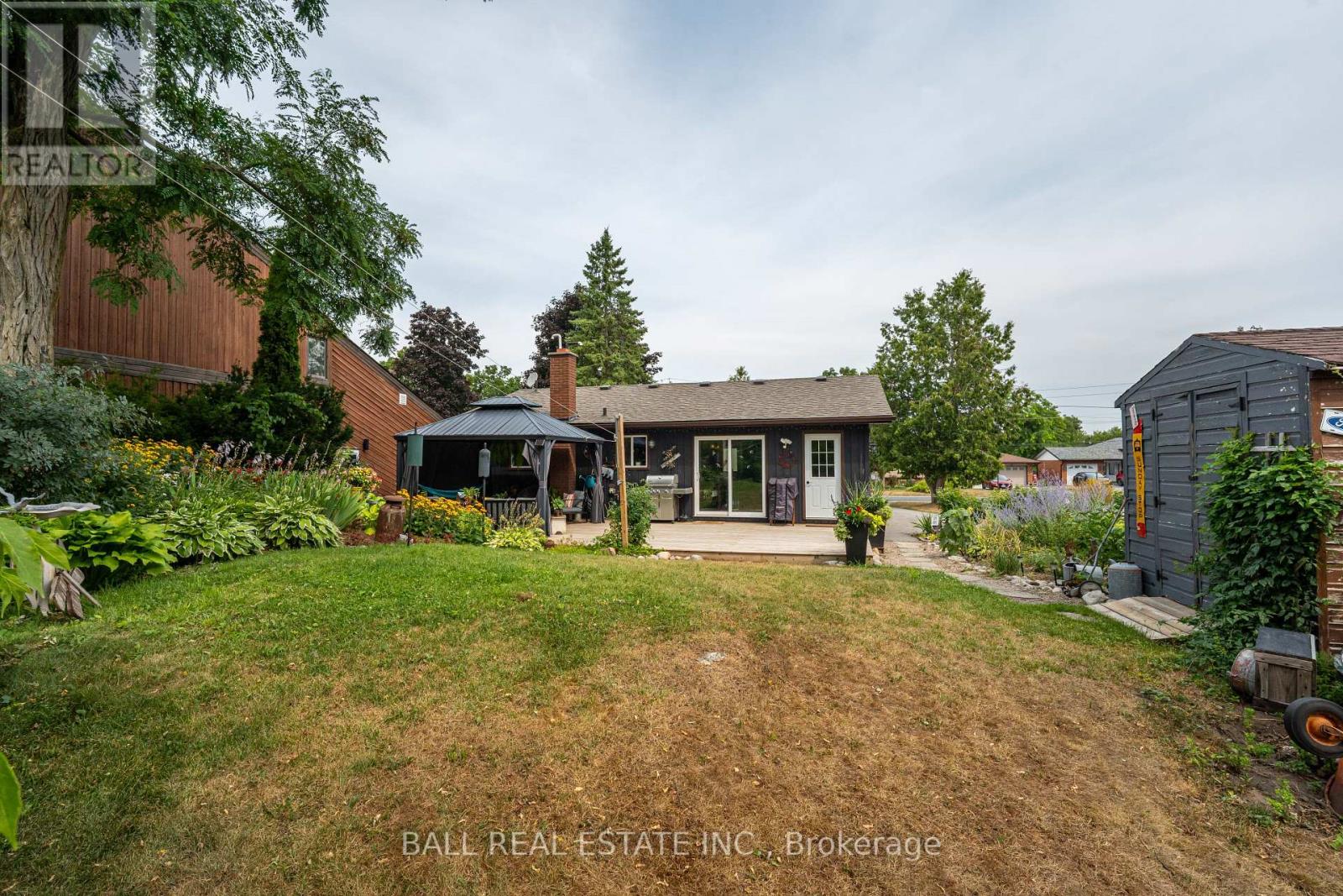 Photo 15 of 39 Bishop Street, Selwyn ON