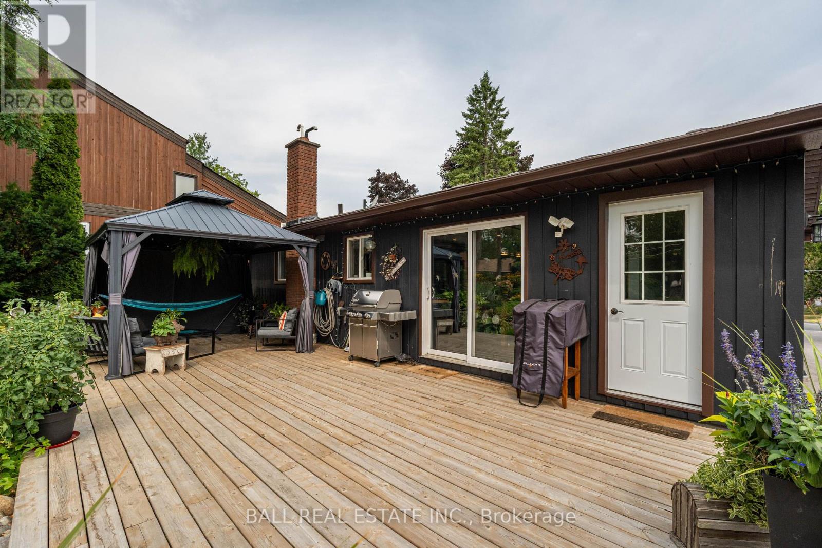 Photo 32 of 39 Bishop Street, Selwyn ON
