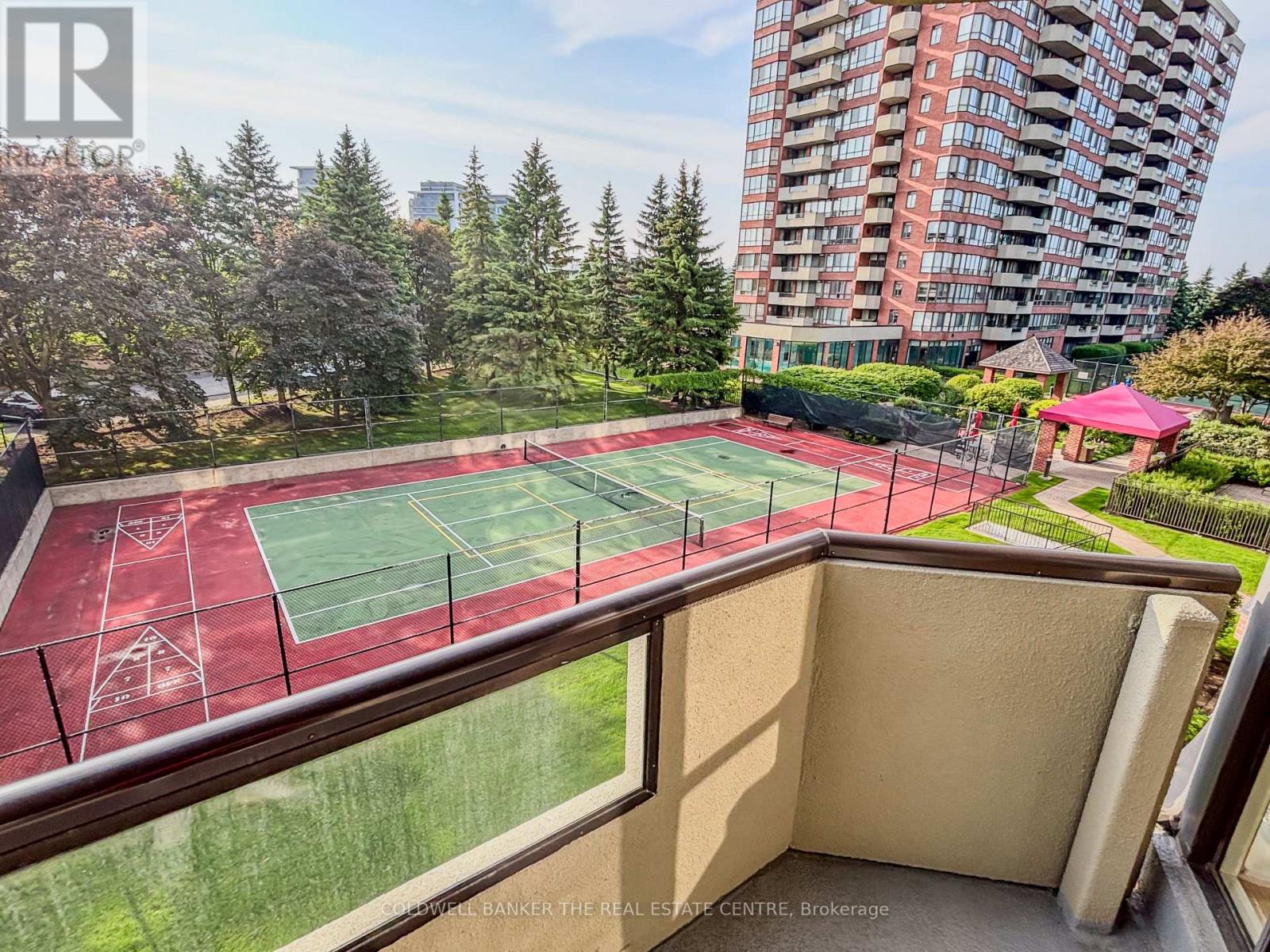 Photo 22 of 307 100 Observatory Lane, Richmond Hill ON
