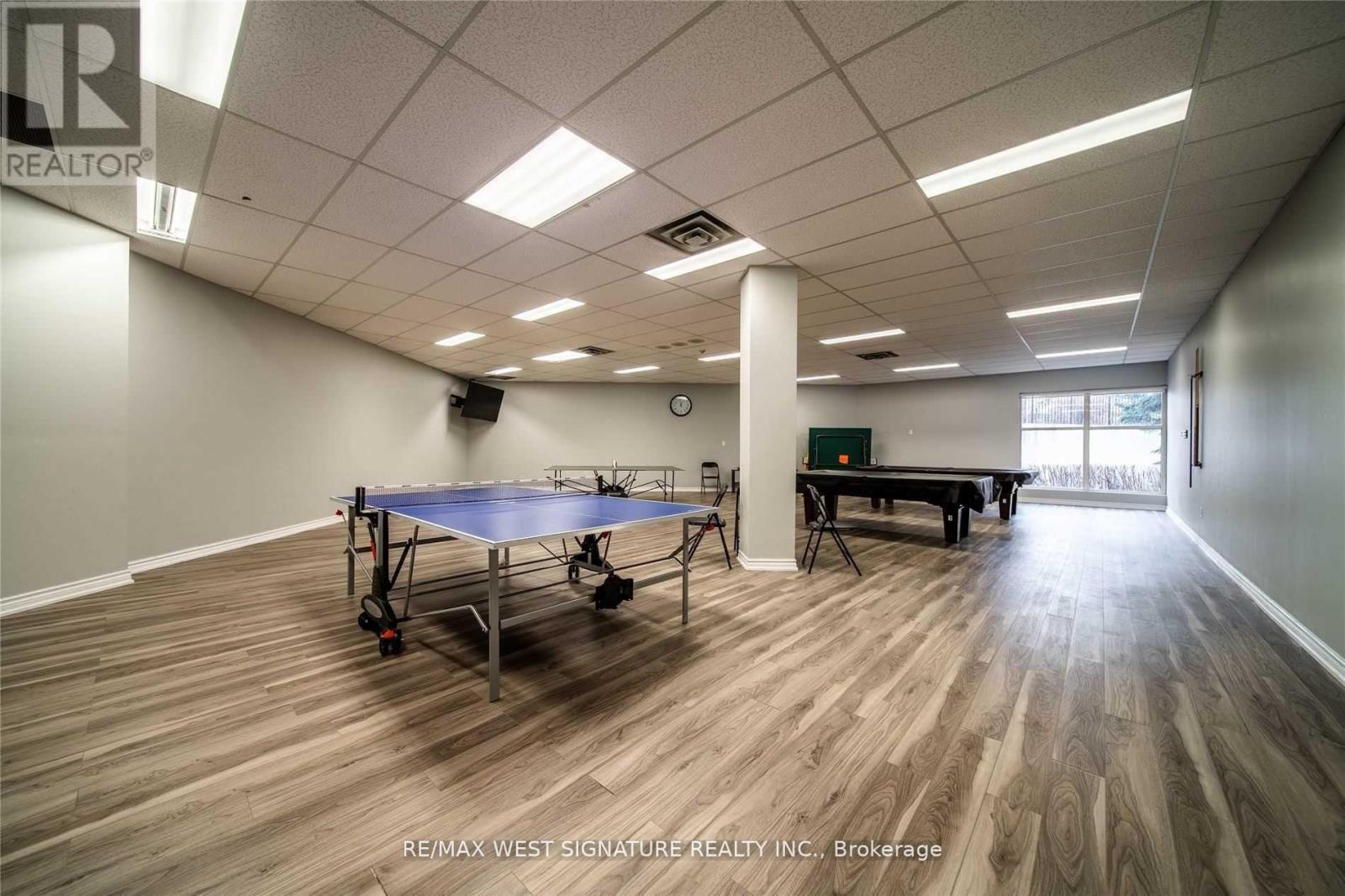Photo 11 of 111 20 Harding Boulevard, Richmond Hill ON