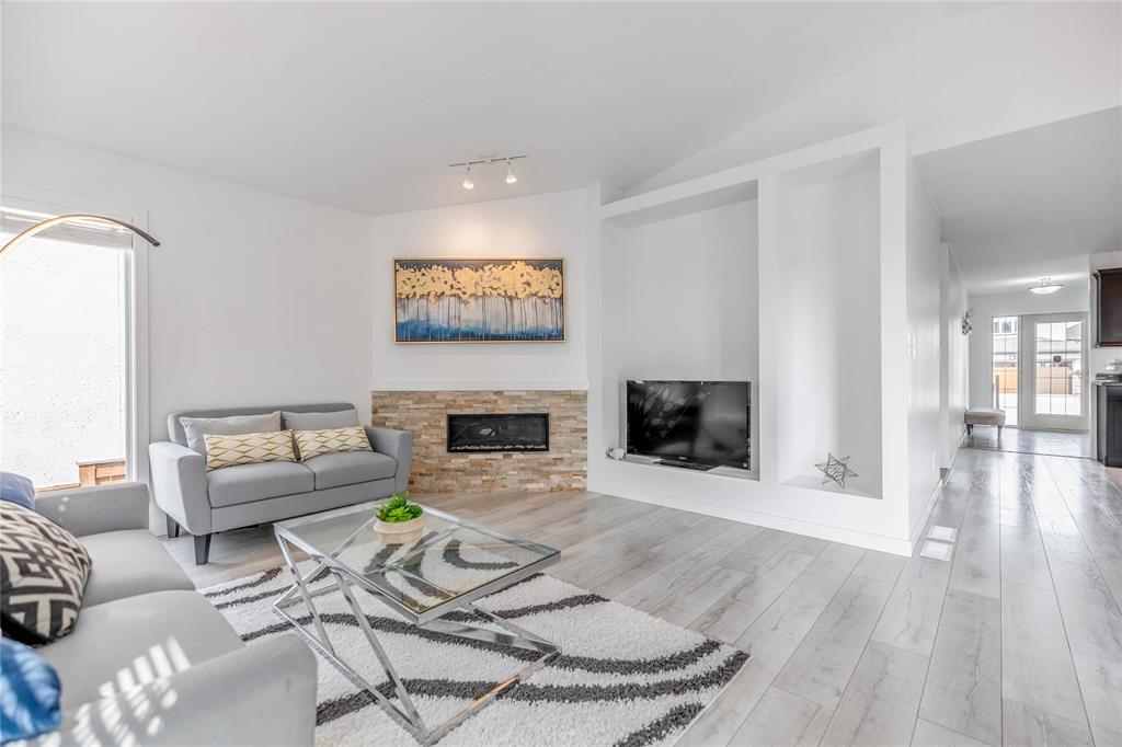 Photo 12 of 147 Eagleview Road, Winnipeg MB