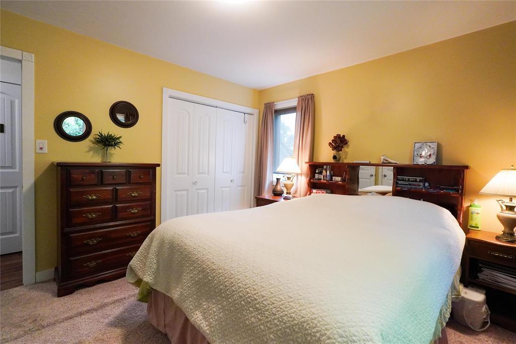 Photo 11 of 98 Maple Avenue, Mitchell MB