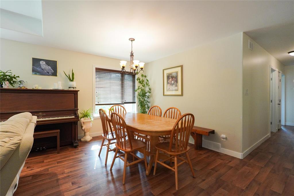 Photo 8 of 98 Maple Avenue, Mitchell MB