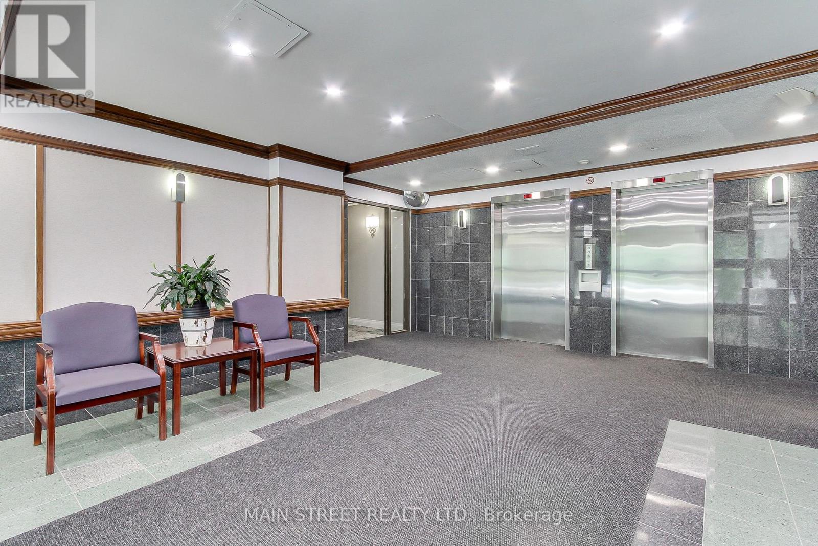 Photo 9 of 307 355 Rathburn Road E, Mississauga ON