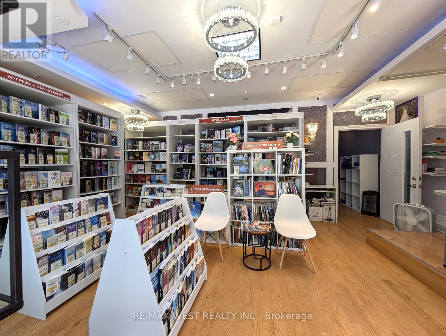 Photo 17 of 413 Keele Street, Toronto ON