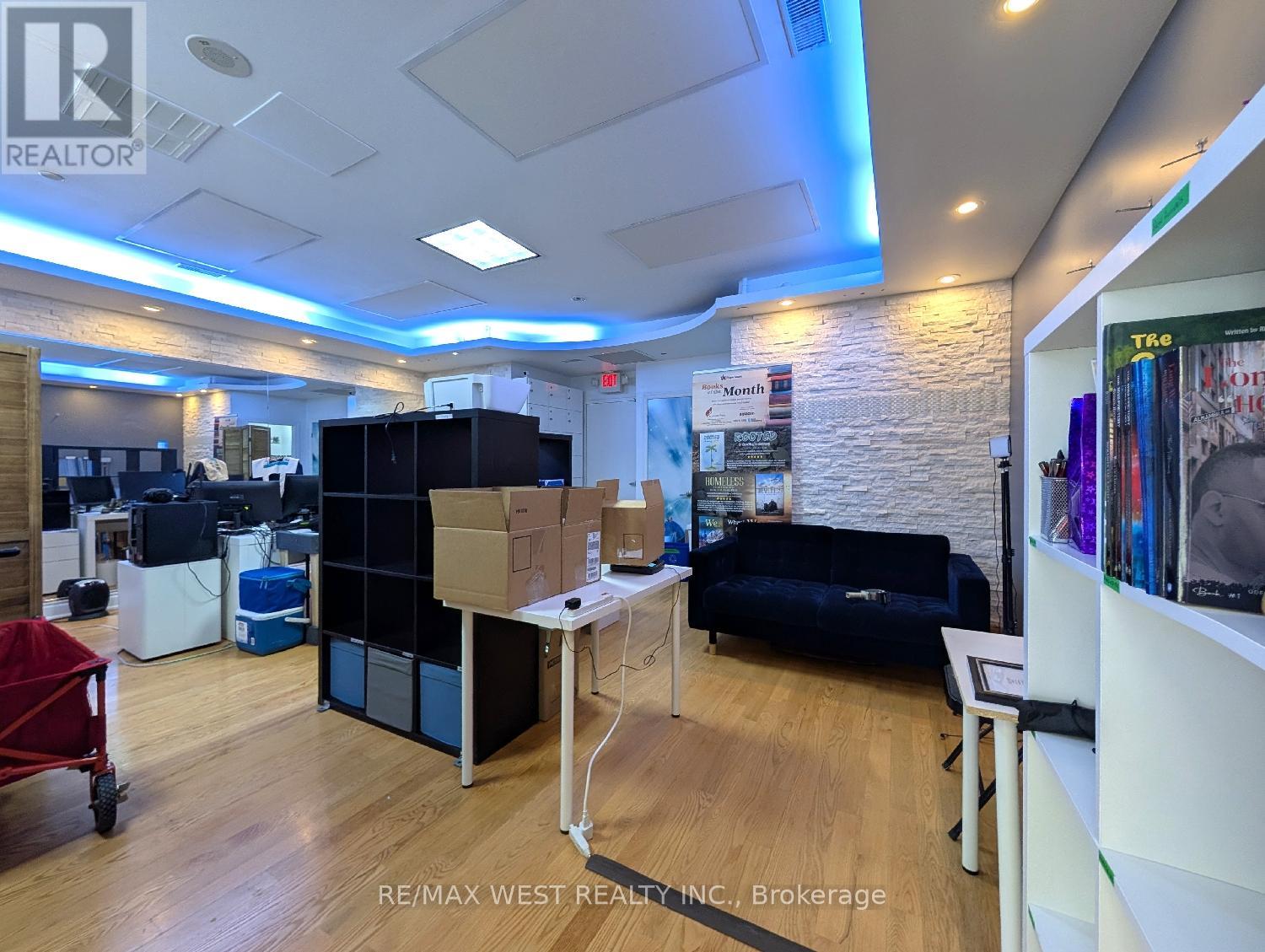 Photo 15 of 413 Keele Street, Toronto ON