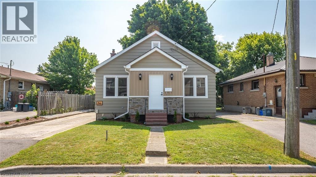 Photo 3 of 14 Mintern Avenue, Brantford ON