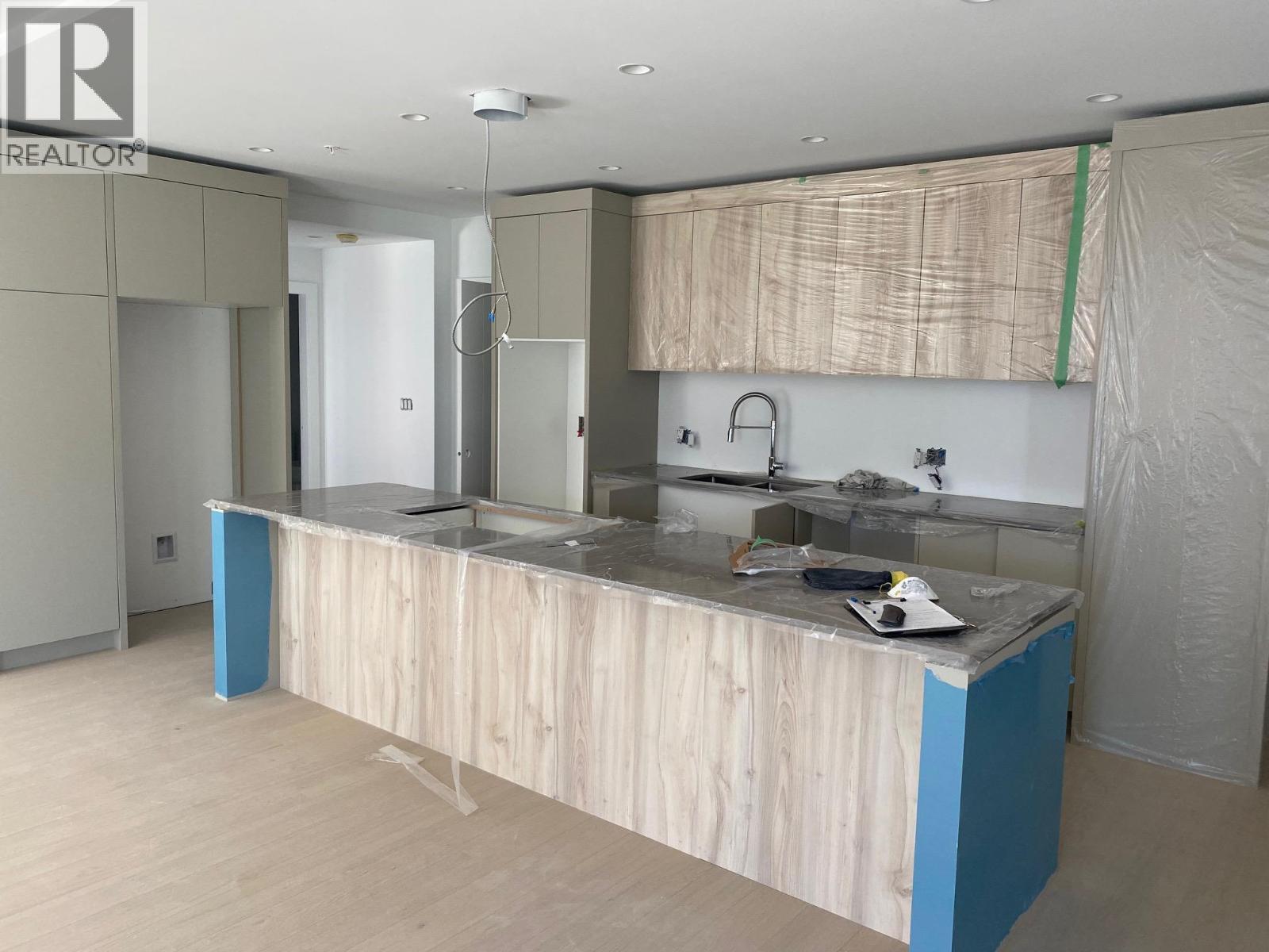 13419 Lakeshore Drive S Unit# 101, Summerland