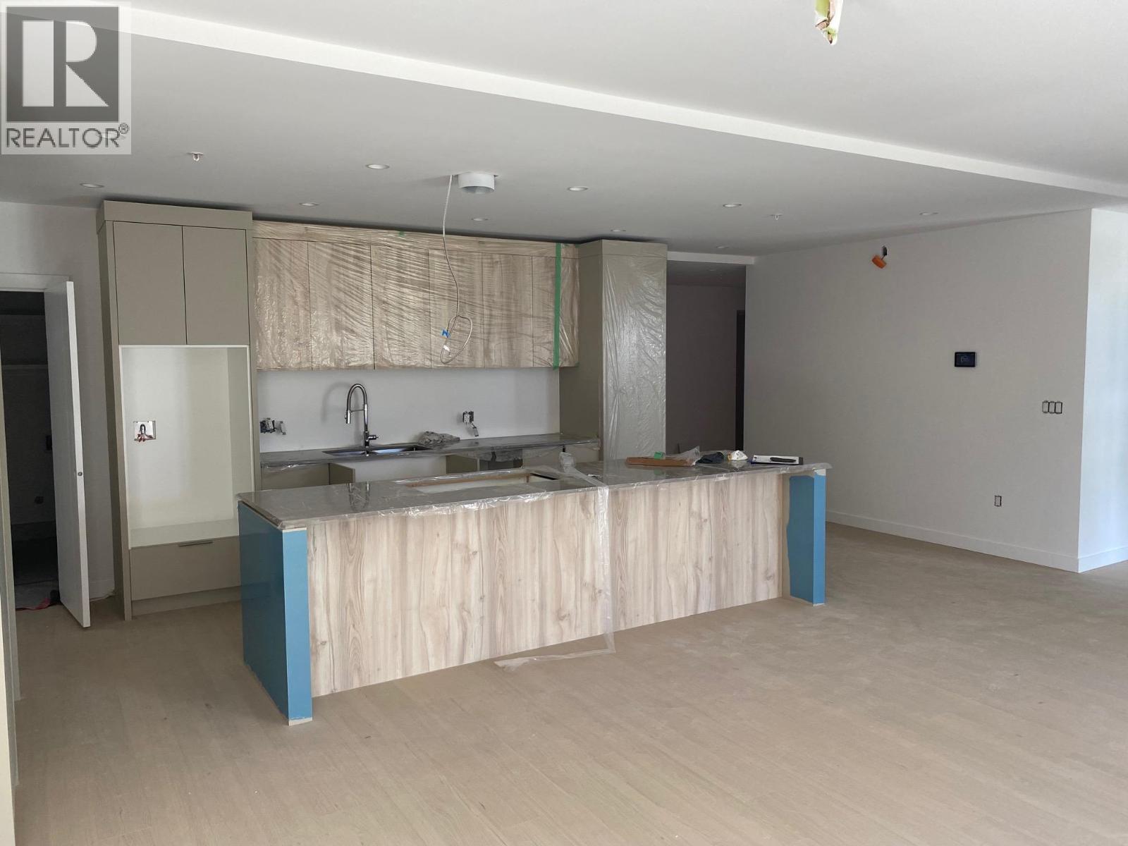 13419 Lakeshore Drive S Unit# 101, Summerland