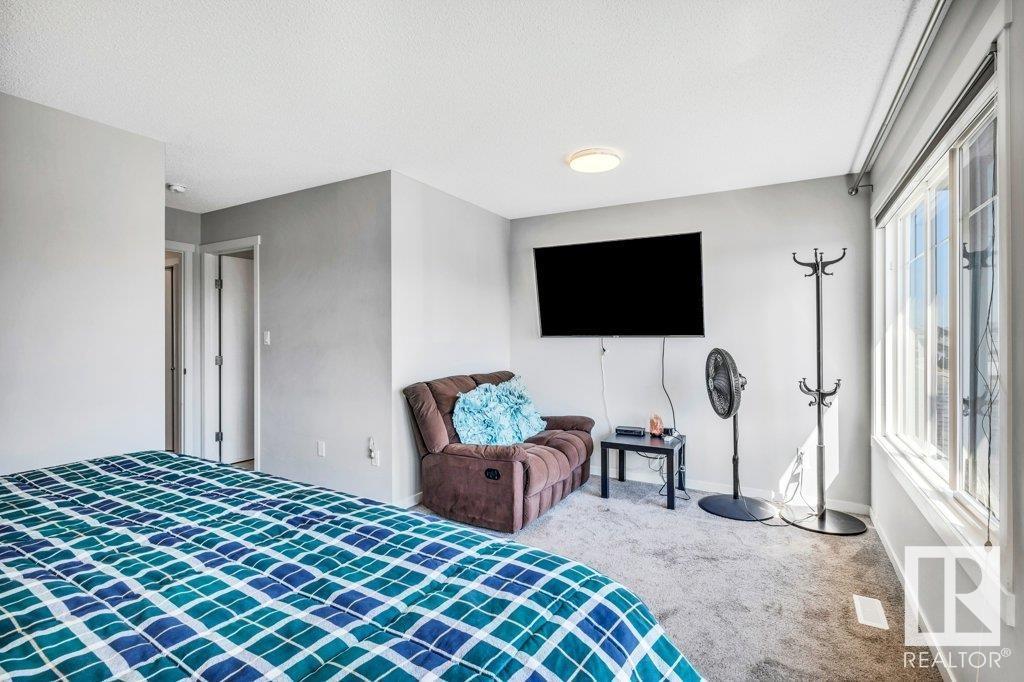 Photo 22 of 17512 47 St Nw, Edmonton AB