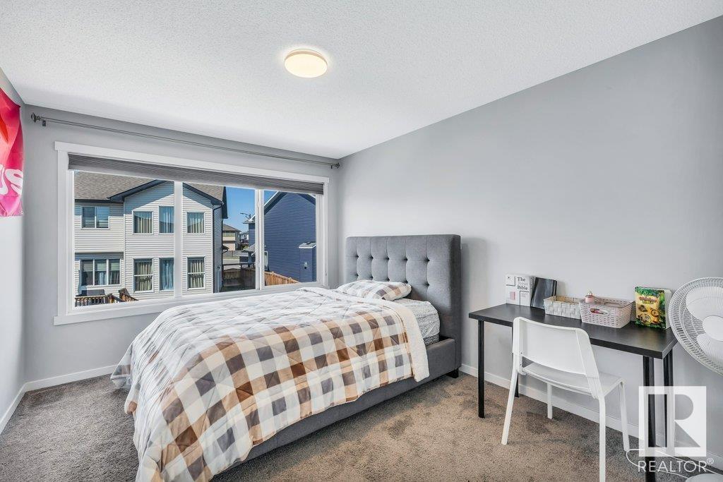 Photo 25 of 17512 47 St Nw, Edmonton AB
