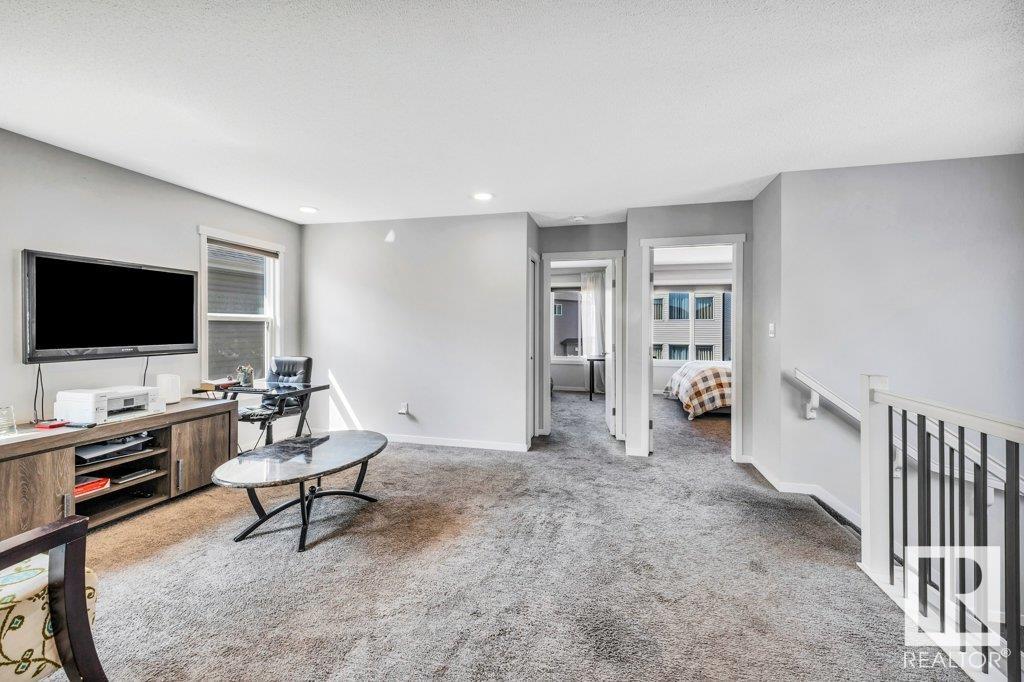 Photo 19 of 17512 47 St Nw, Edmonton AB