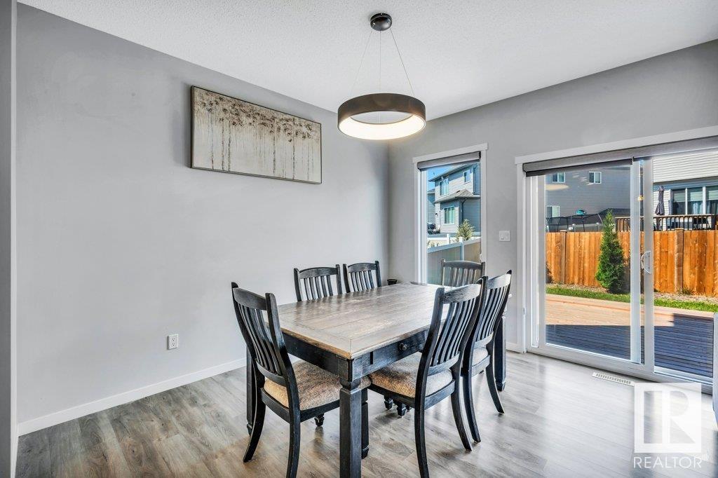Photo 14 of 17512 47 St Nw, Edmonton AB