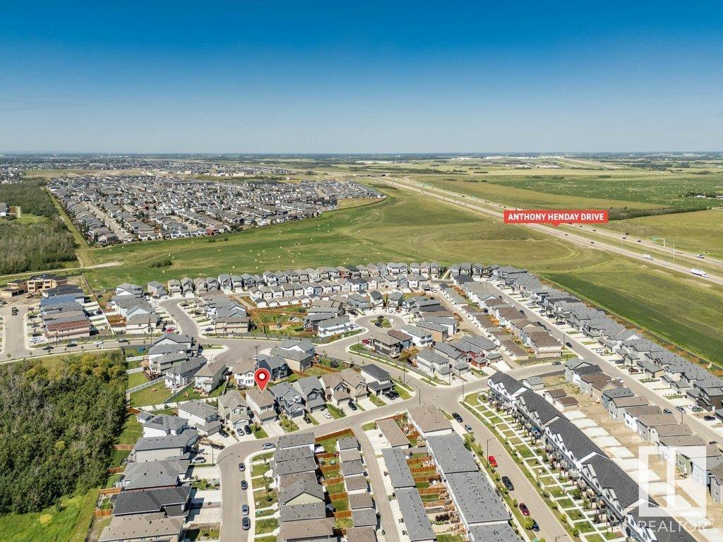 Photo 32 of 17512 47 St Nw, Edmonton AB