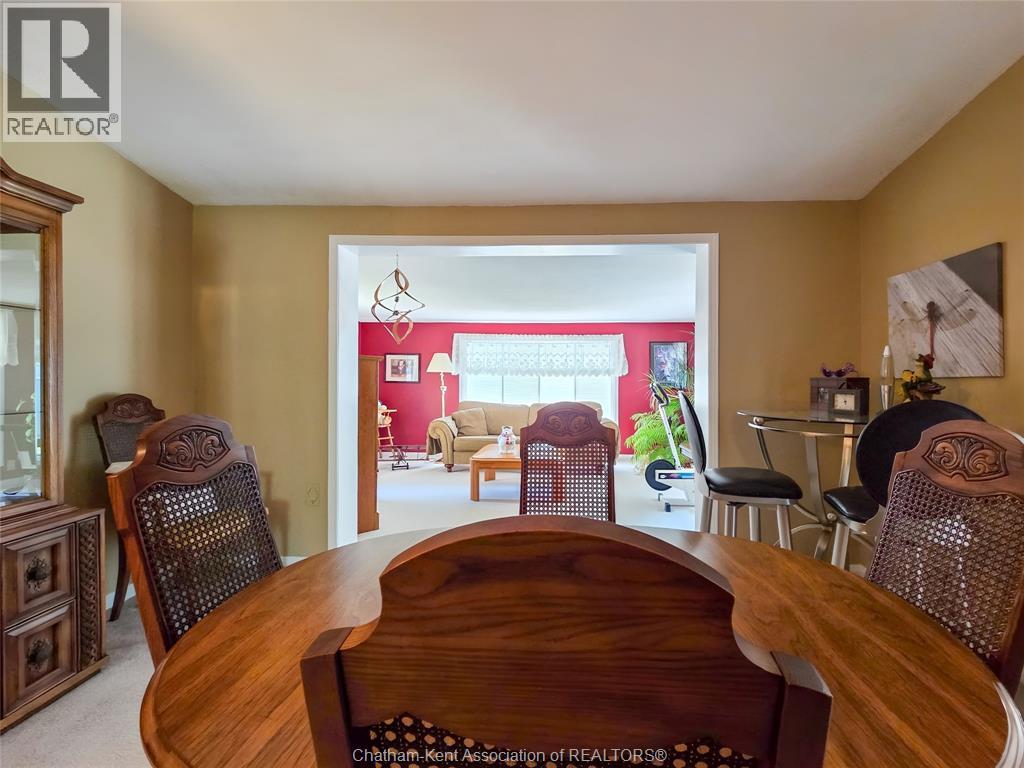 Photo 13 of 64 Parkwood Drive, Chatham ON