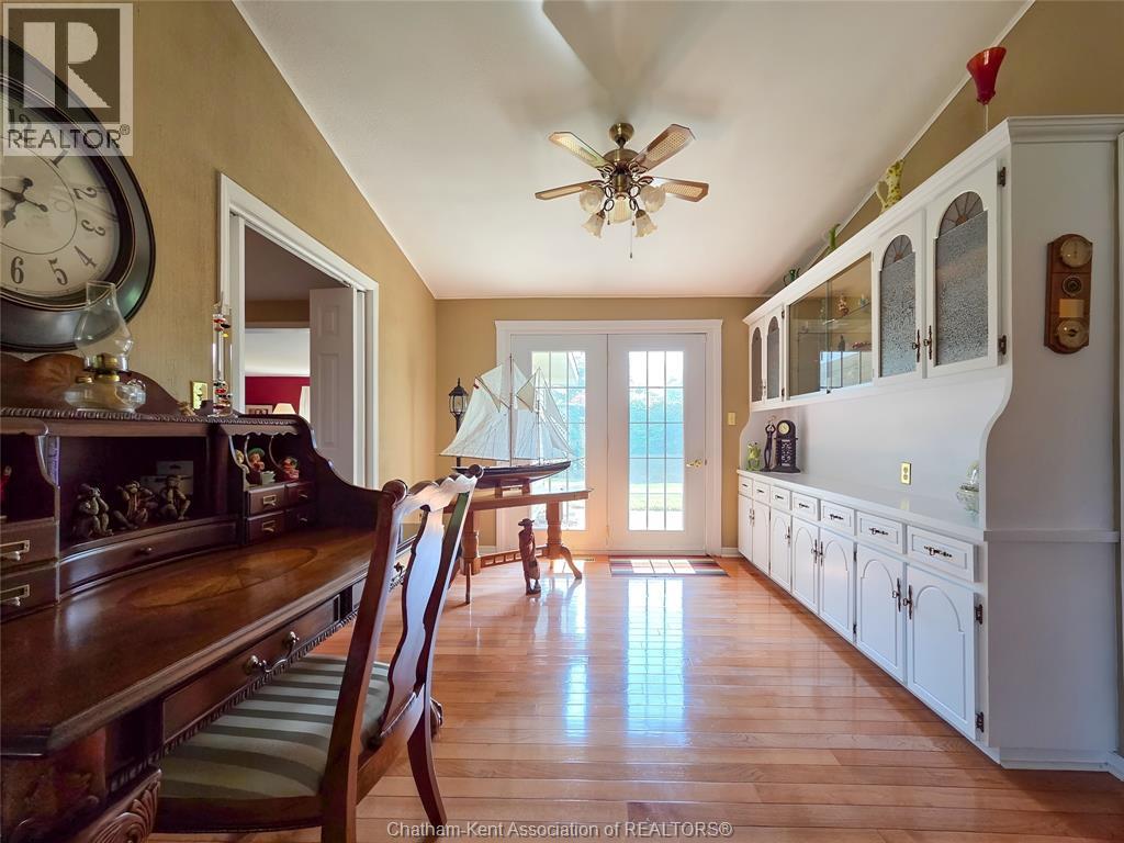 Photo 20 of 64 Parkwood Drive, Chatham ON