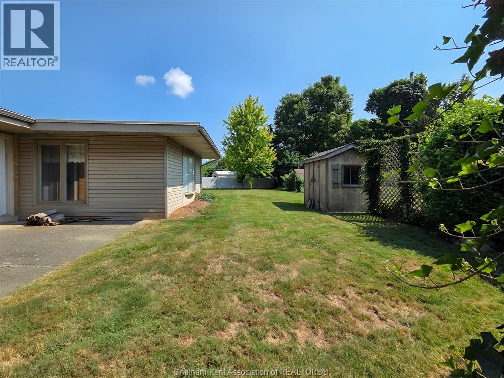 Photo 7 of 64 Parkwood Drive, Chatham ON