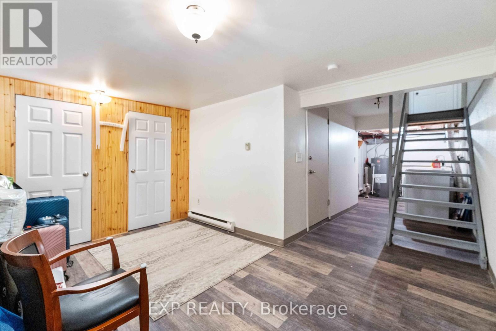 Photo 25 of 10 Claudette Gate, Hamilton ON