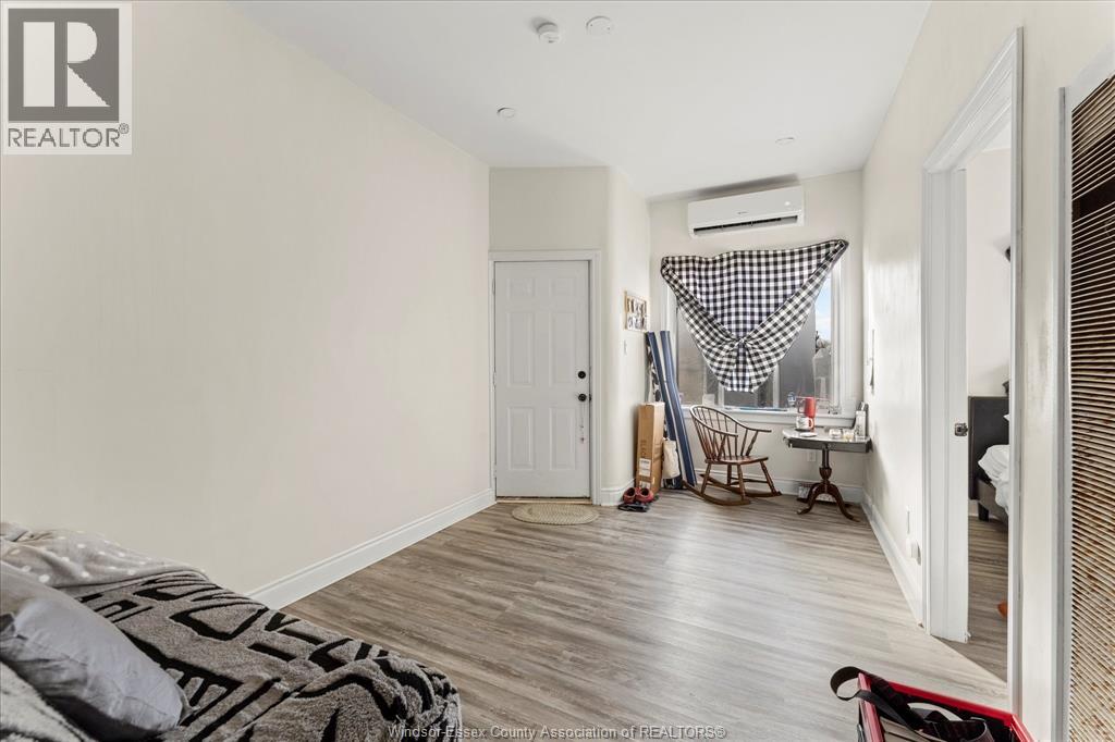 Photo 31 of 440 Parent Avenue, Windsor ON