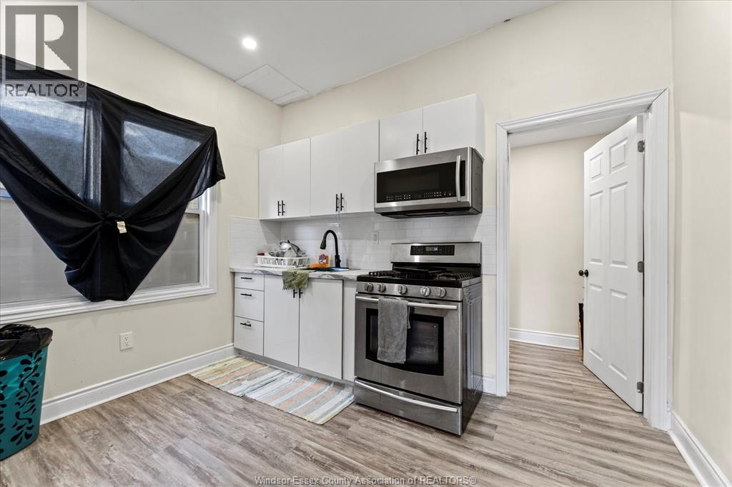 Photo 11 of 440 Parent Avenue, Windsor ON
