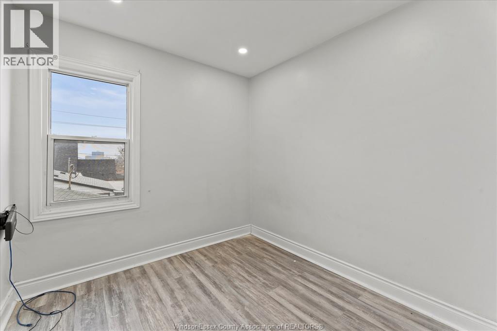 Photo 16 of 440 Parent Avenue, Windsor ON
