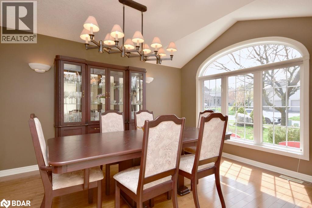 Photo 43 of 167 Crompton Drive, Barrie ON