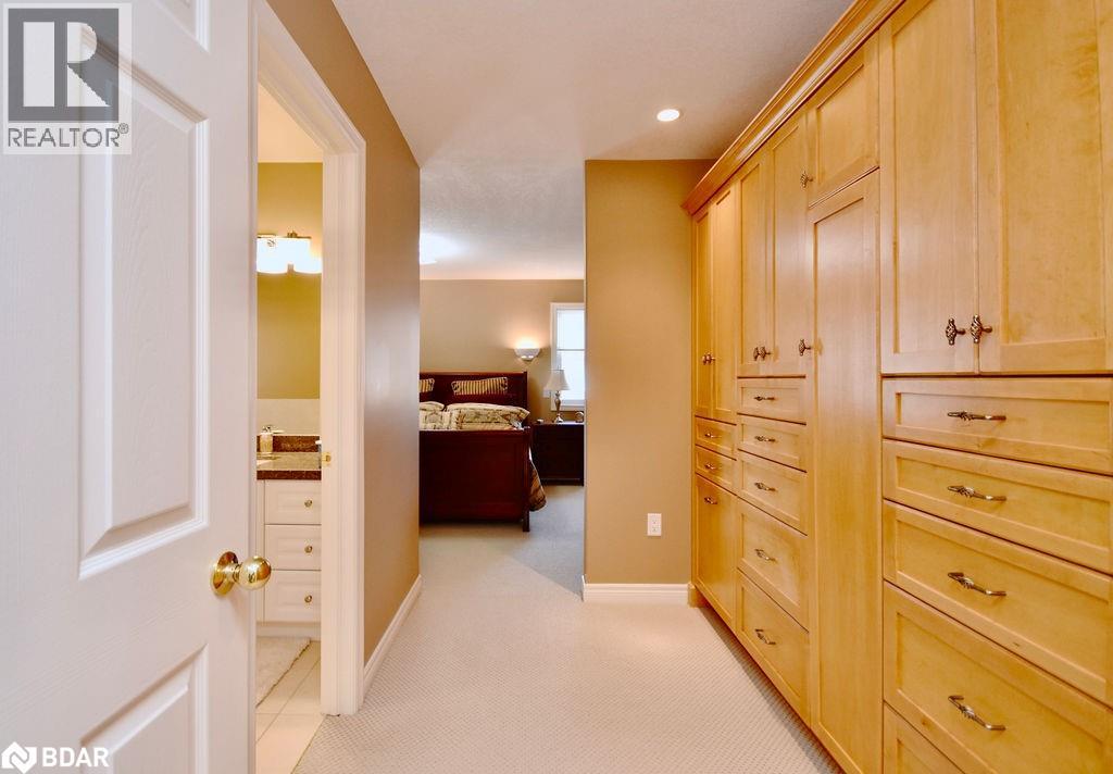 Photo 24 of 167 Crompton Drive, Barrie ON