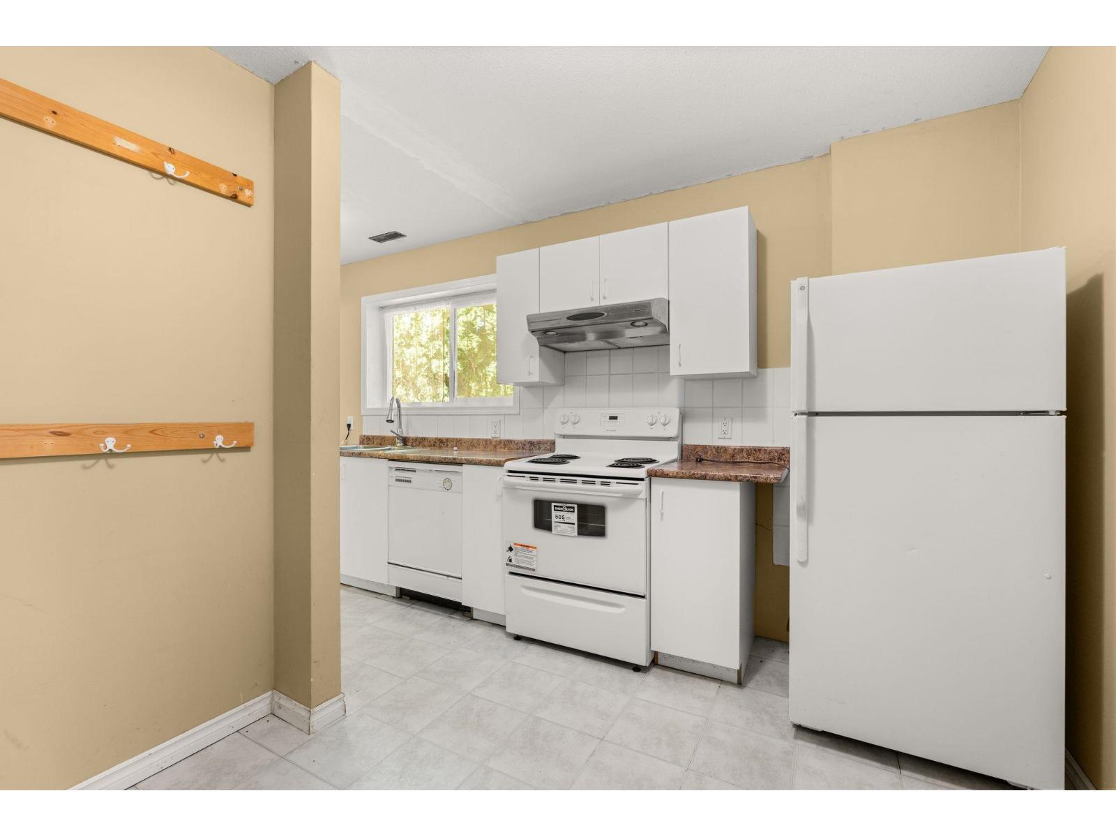Photo 1 of 35215 Mckee Road, Abbotsford BC