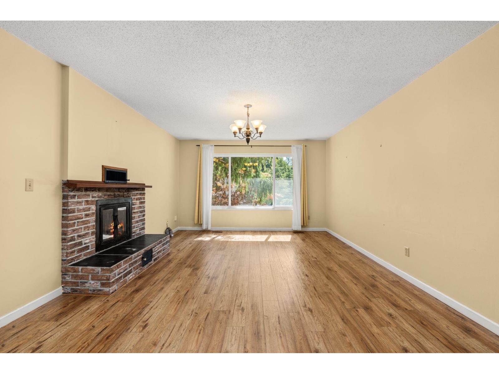 Photo 16 of 35215 Mckee Road, Abbotsford BC
