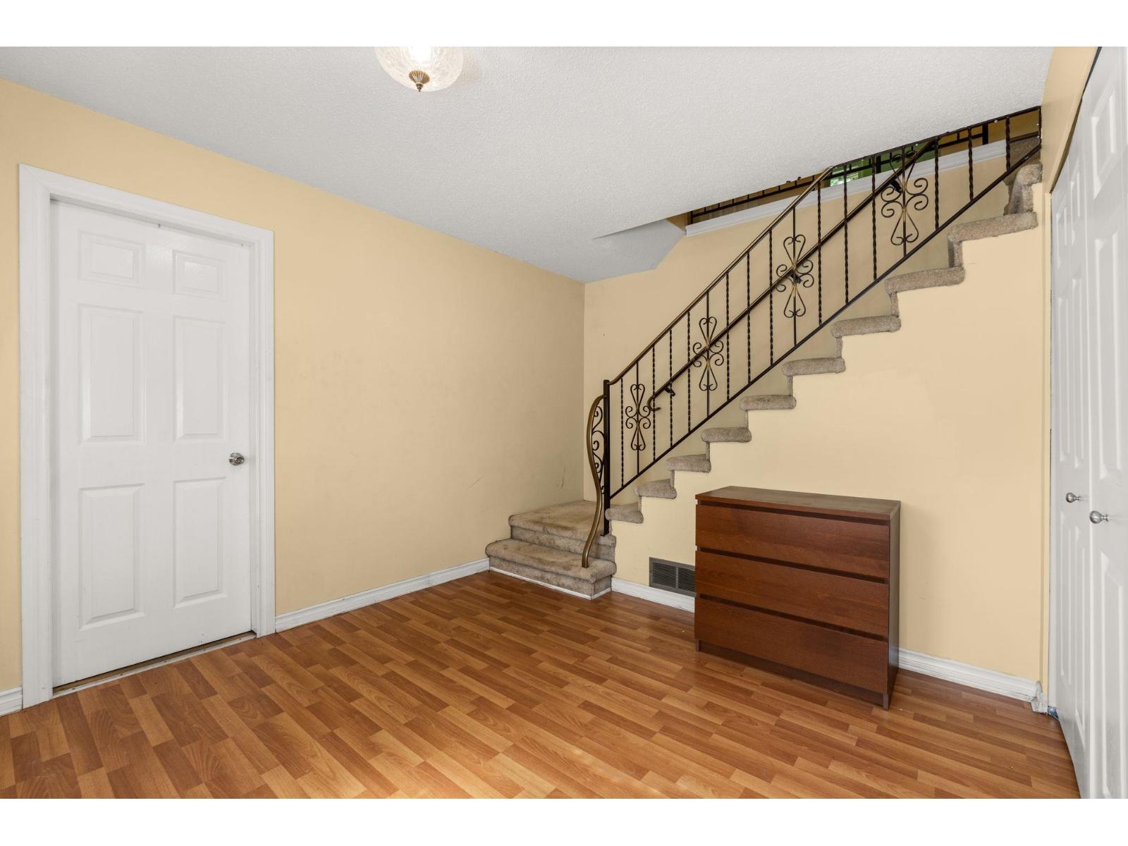 Photo 10 of 35215 Mckee Road, Abbotsford BC