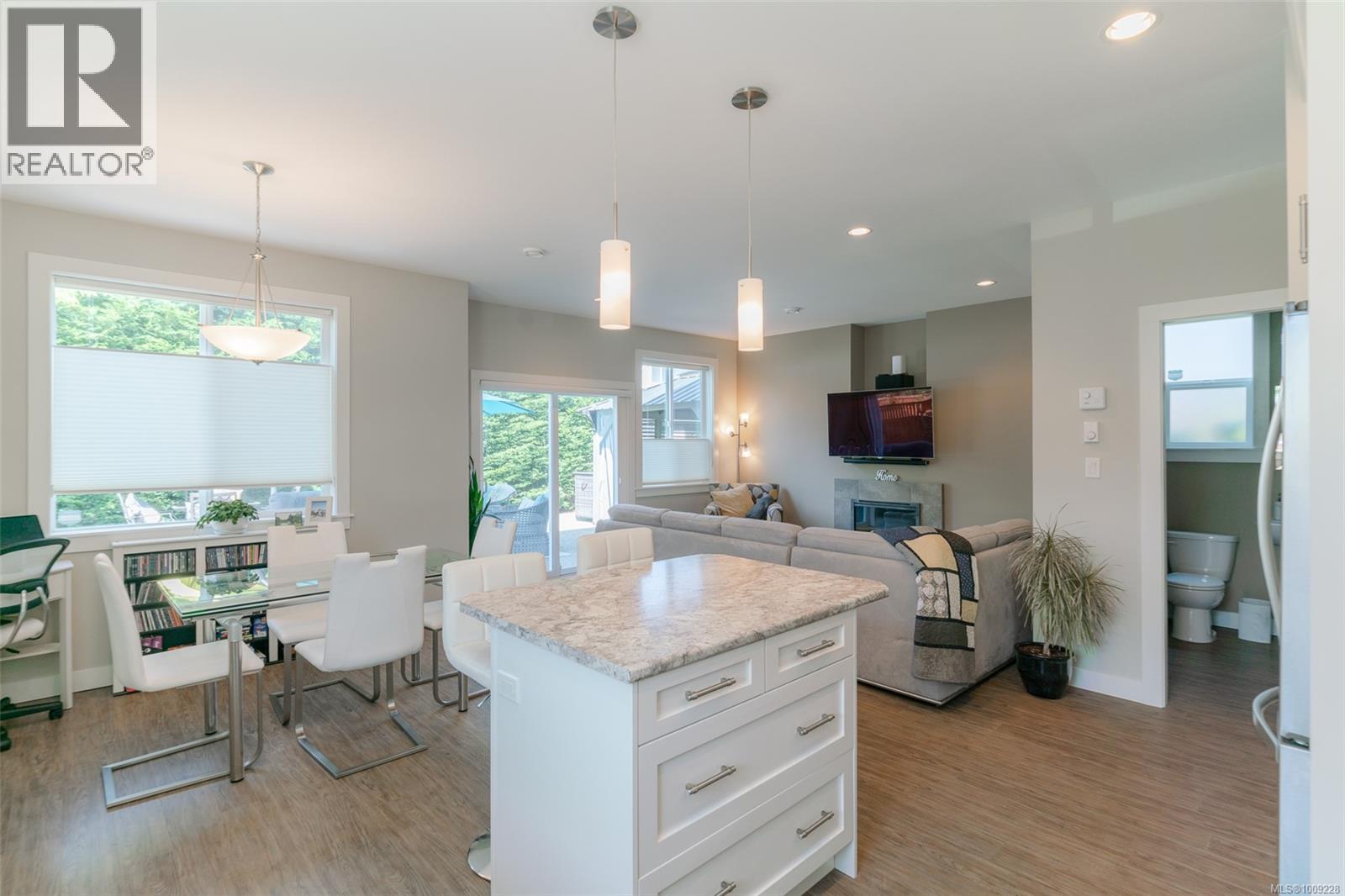 Photo 36 of 4307 Jingle Pot Rd, Nanaimo BC