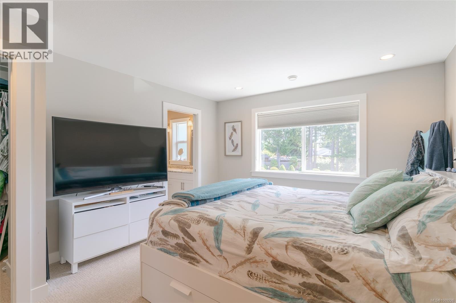 Photo 19 of 4307 Jingle Pot Rd, Nanaimo BC