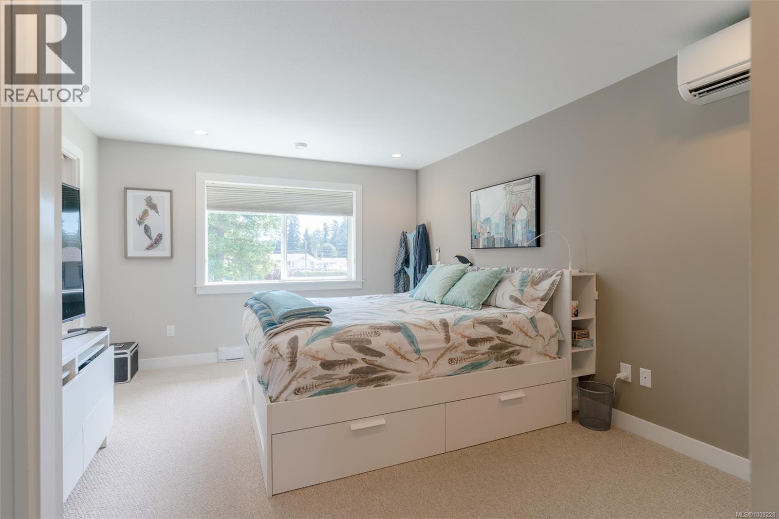 Photo 8 of 4307 Jingle Pot Rd, Nanaimo BC