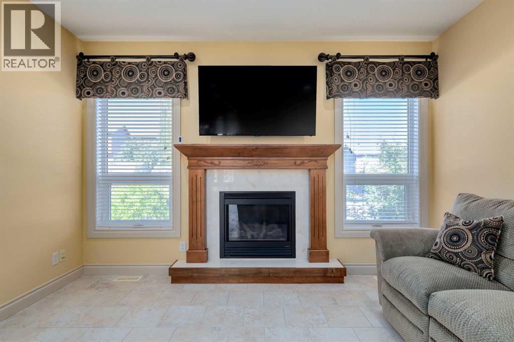 Photo 23 of 72 Panatella Manor Nw, Calgary AB