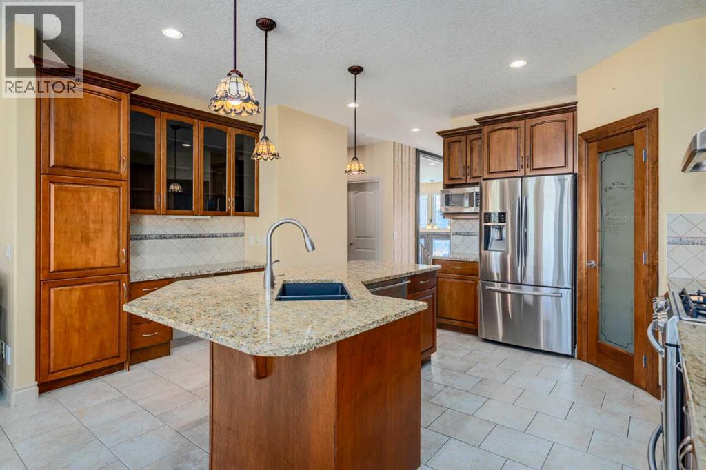 Photo 15 of 72 Panatella Manor Nw, Calgary AB
