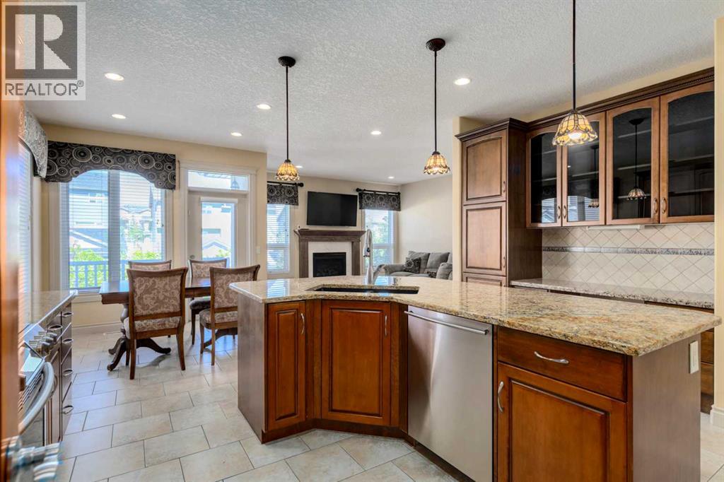 Photo 14 of 72 Panatella Manor Nw, Calgary AB