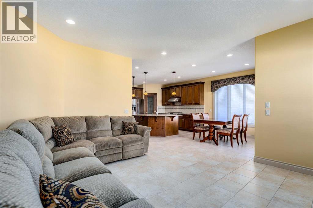 Photo 25 of 72 Panatella Manor Nw, Calgary AB