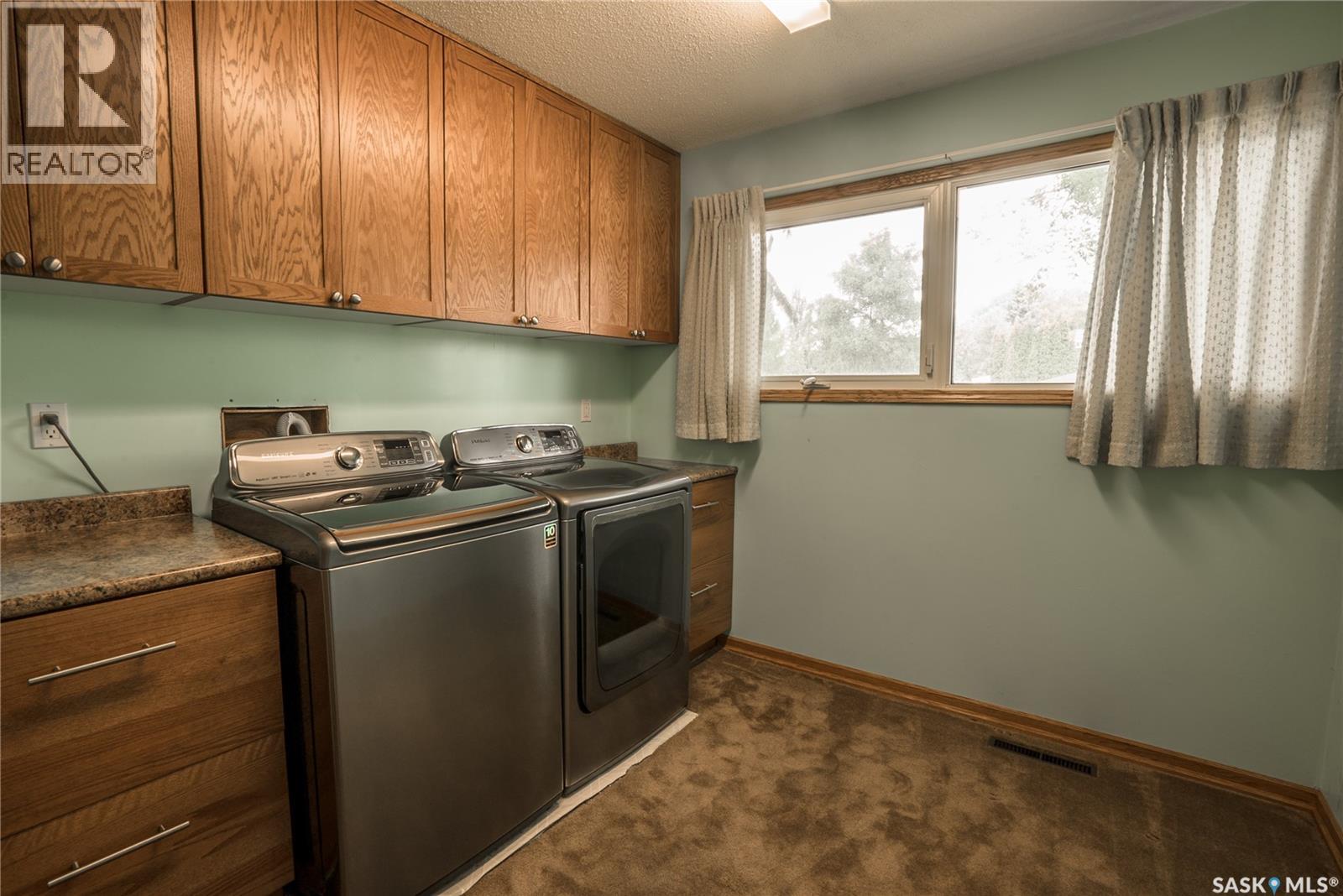 Photo 19 of 15 Richmond Crescent, Saskatoon SK