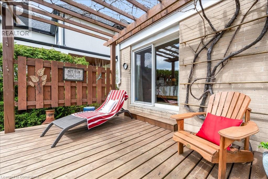 Photo 7 of 1504 Bridge Road, Oakville ON