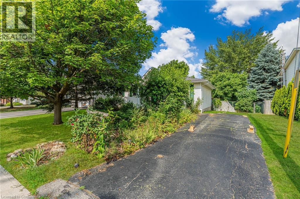 Photo 30 of 40 Wade Road, Smithville ON