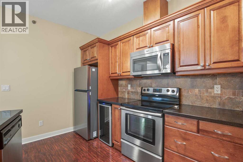 Photo 6 of 405 4707 50 Street, Sylvan Lake AB