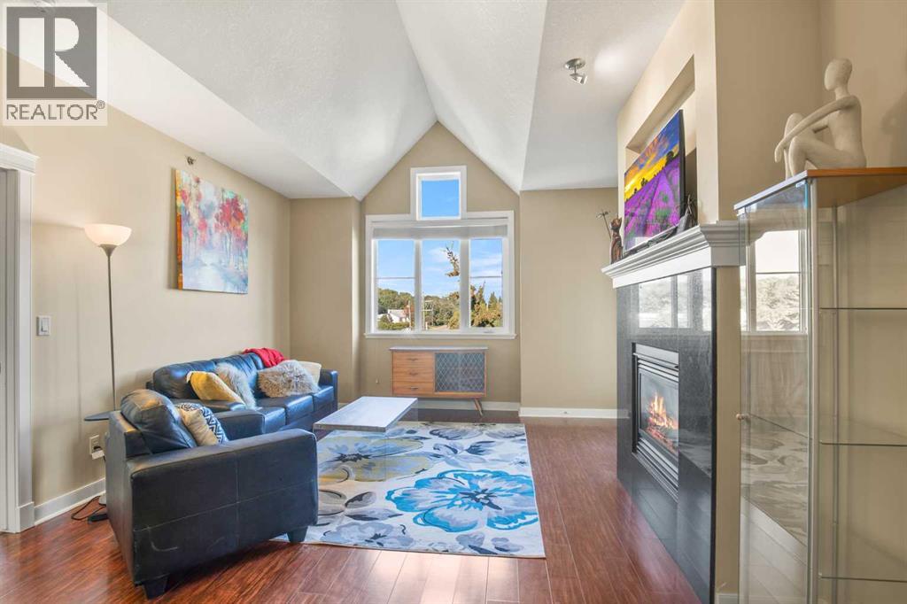 Photo 18 of 405 4707 50 Street, Sylvan Lake AB