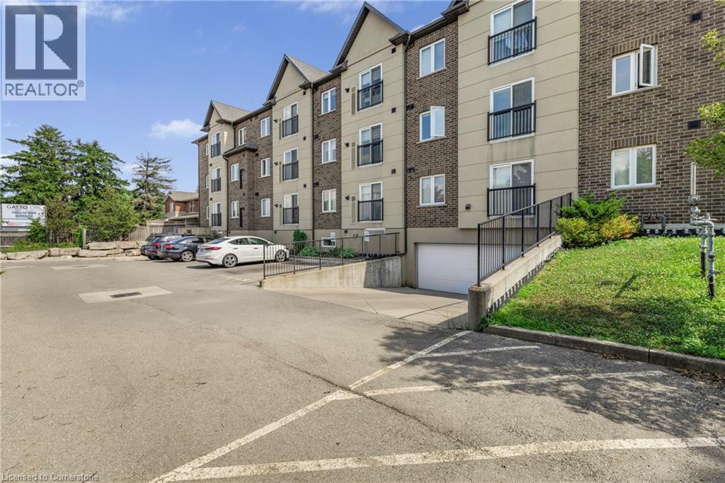Photo 10 of 886 Golf Links Road Unit 302, Ancaster ON
