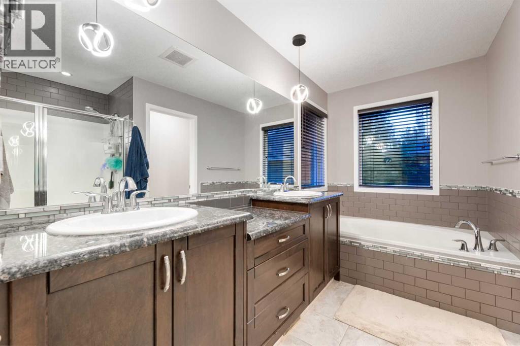 Single Family House for Sale in  Auburn Glen Common SE Auburn Bay Calgary 