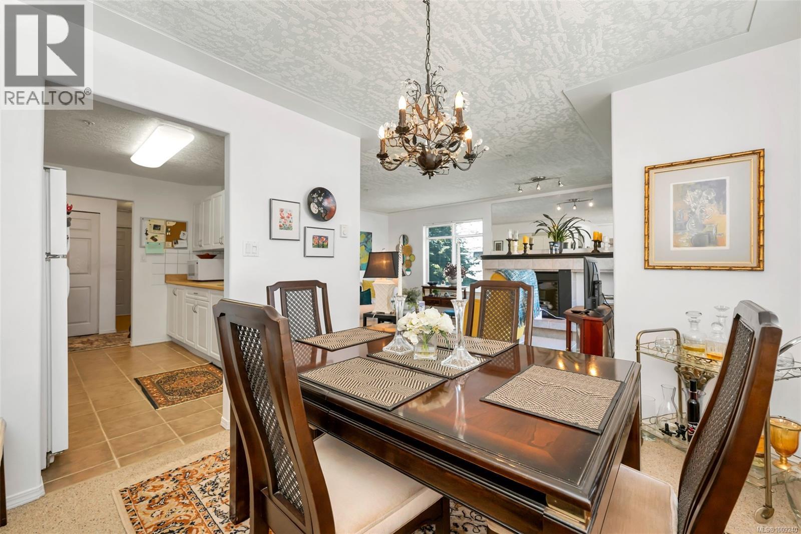 Photo 10 of 207 2568 Dingwall St, Duncan BC