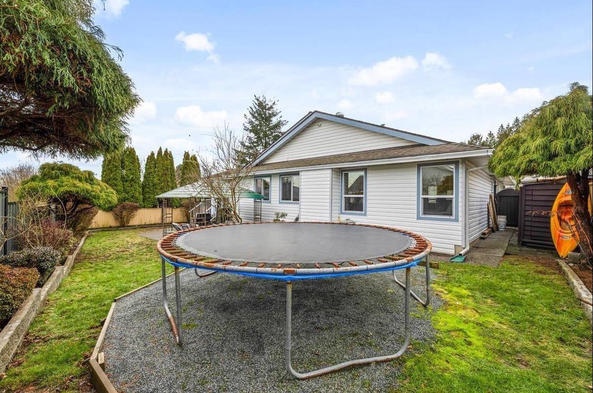 Photo 22 of 19093 Sundale Court, Surrey BC