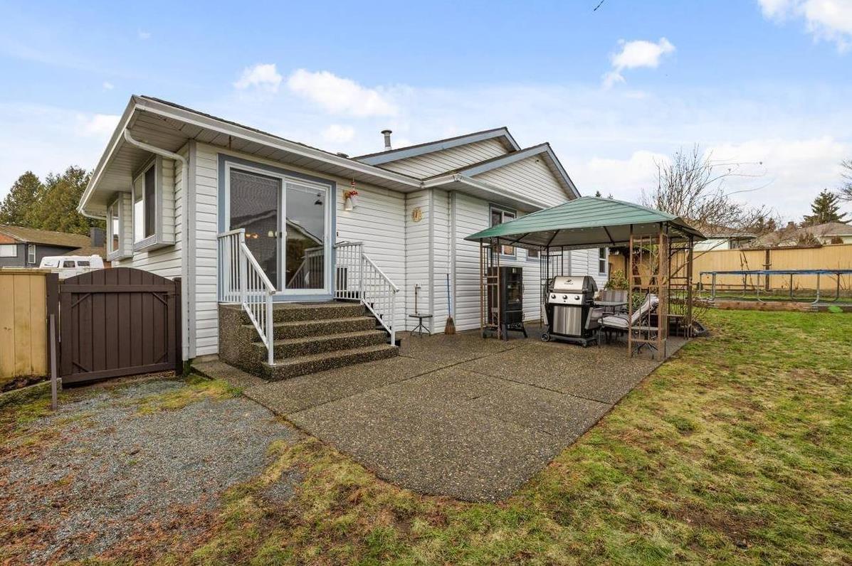 Photo 25 of 19093 Sundale Court, Surrey BC