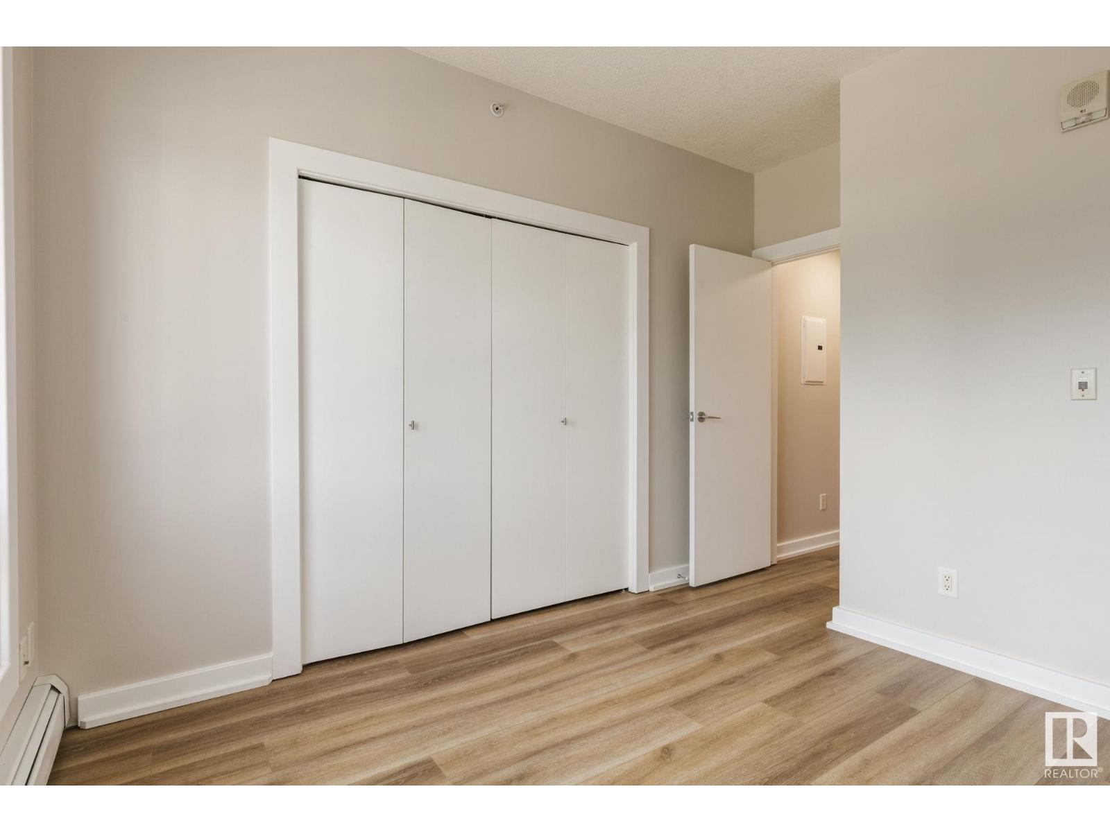 Photo 9 of 2303 10152 104 St Nw, Edmonton AB